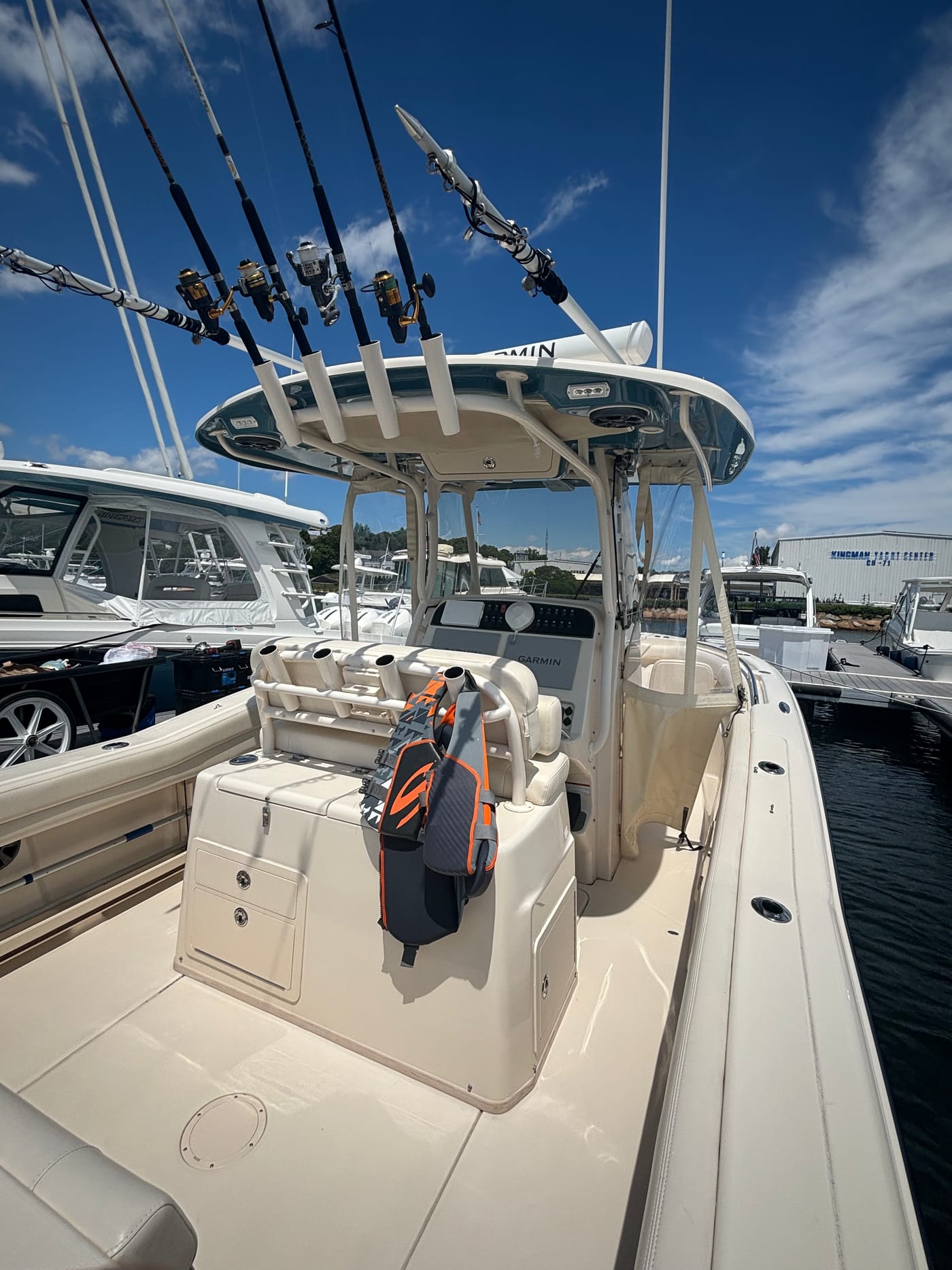 Detailed boat by Diamond Finish