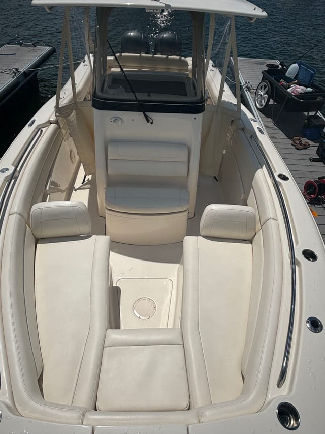 Detailed boat by Diamond Finish